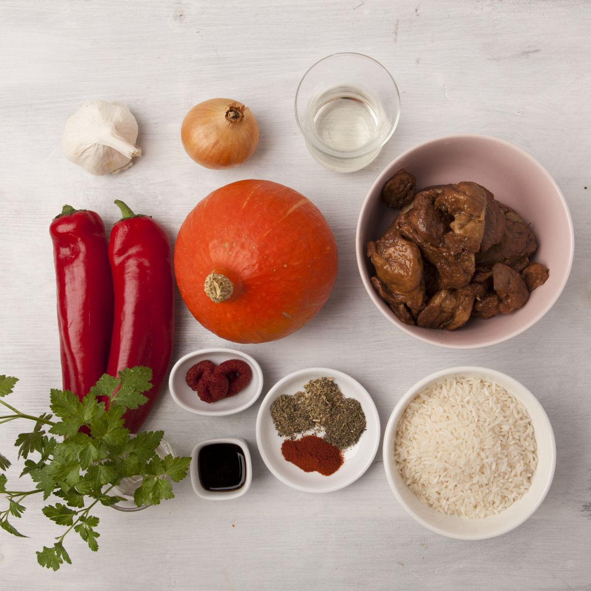 tekvica, paprika, ryža, omáčky