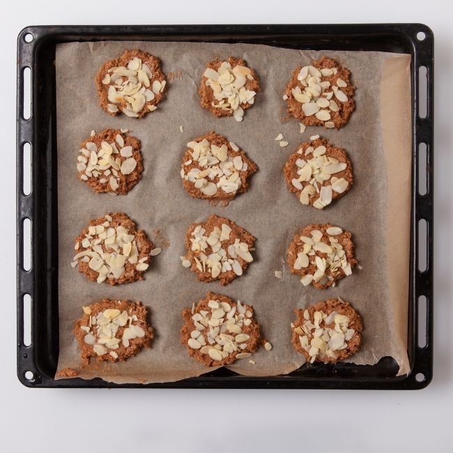 Spekulaas zdravé vianočné cookies na plechu