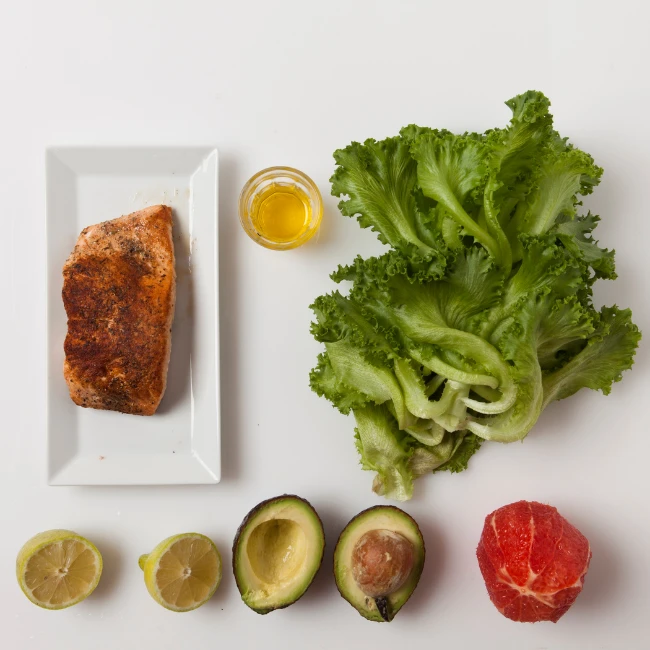 suroviny na avokádovo grapefruitový šalát