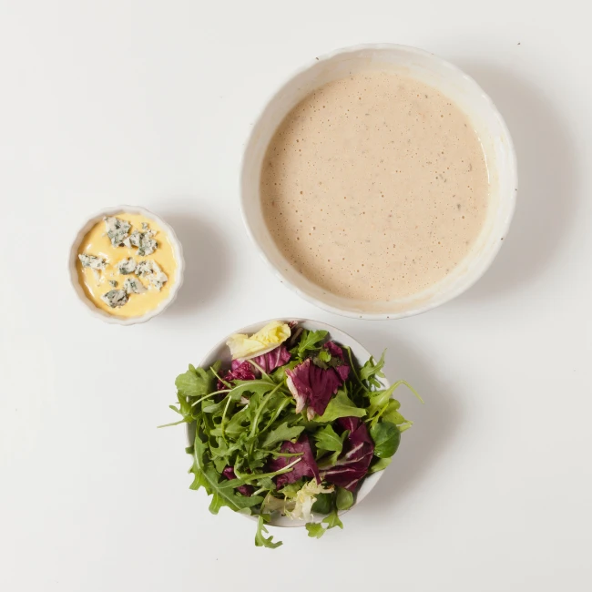 šalát, omáčka, zmes na lievance