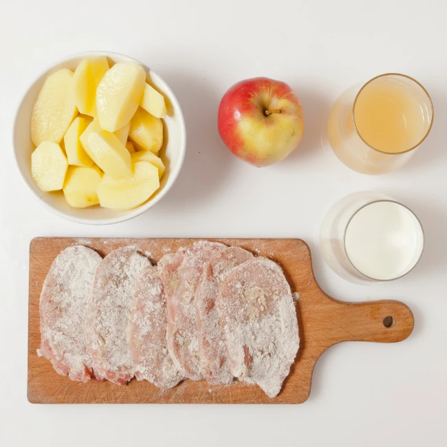 zemiaky, jablko, bravčové karé