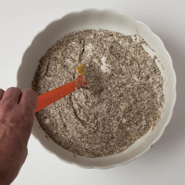 makovo mandľové cesto v mise