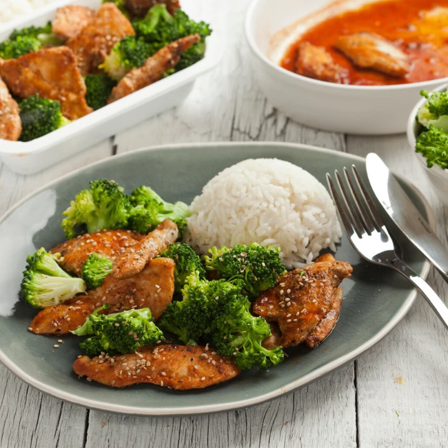 morčacie mäso s brokolicou a ryžou tip čo jesť po cvičení EASYDIET FITBODY