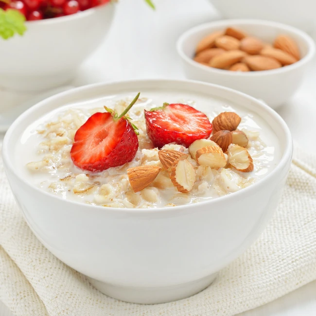 ovsené vločky na raňajky - rýchly recept na kašu a spôsoby ochutenia