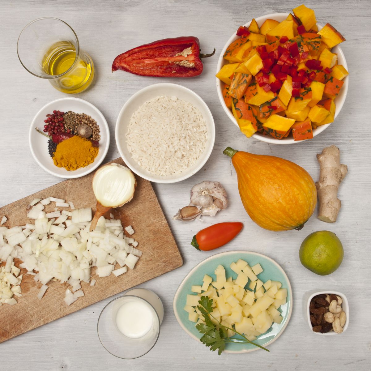 tekvica, ryža, zázvor, zemiaky, paradajky, kari korenie