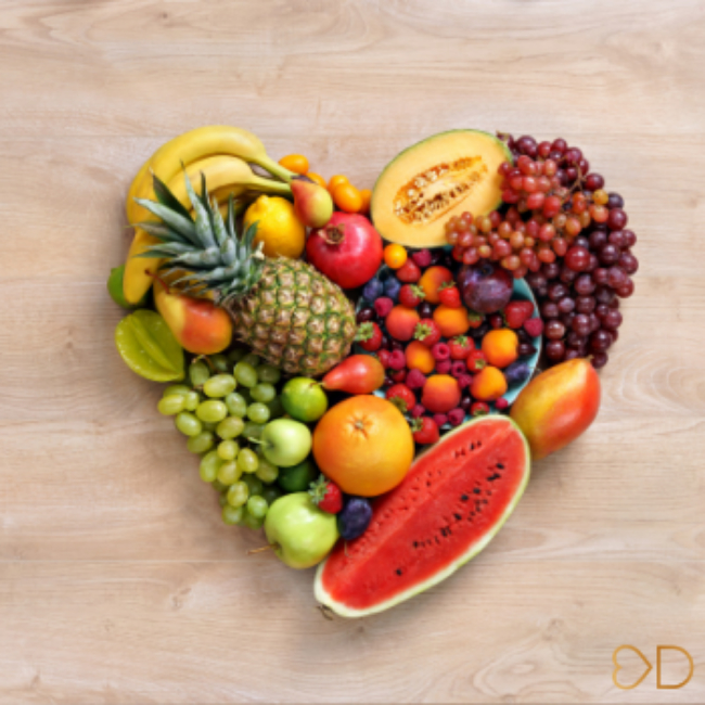 Ovocie a zelenina v tvare srdca. EasyDiet a ich sladké recepty v krabičkovej diéte bez výčitiek.