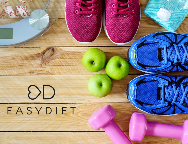 Tenisky, ovocie a činky. EasyDiet vám pomôže vrátiť sa do formy po dovolenke s krabičkovou diétou.