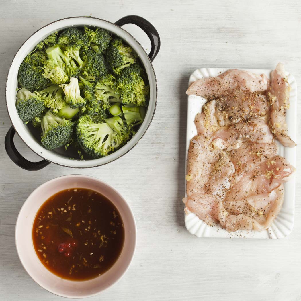 brokolica, morčacie prsia, omáčka