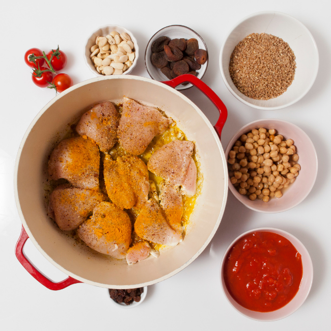 Kuracie prsia, cícer, mandle, paradajkové pyré