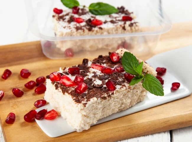 Quark und Banane als Hauptbestandteile eines gesunden Rezepts