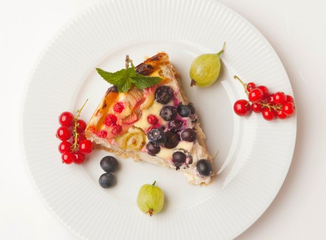Käsekuchen mit saisonalem Obst