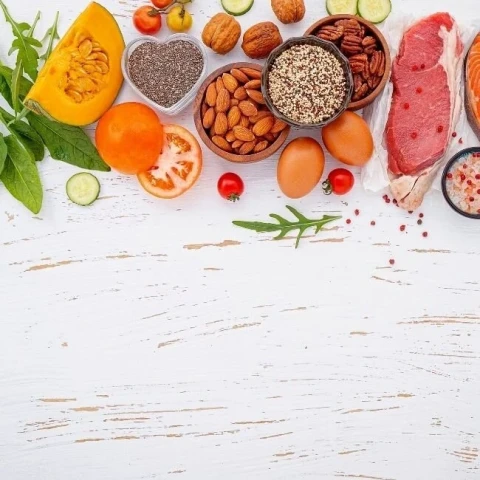 LOW CARB DIETA: JAK FUNGUJE A JAKÉ MÁ BENEFITY?