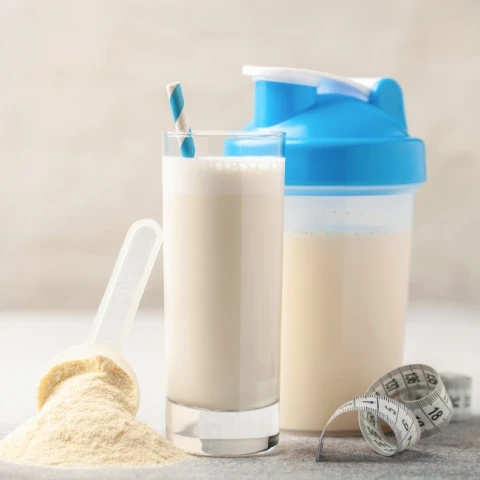 Abnehmshakes: Gesund abnehmen oder Jo-Jo-Risiko?